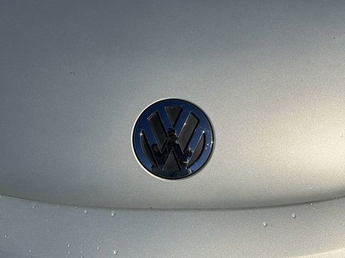 Used 2009 Volkswagen Beetle Blush image 27