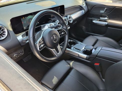 Used 2021 Mercedes-Benz GLB 250 image 16