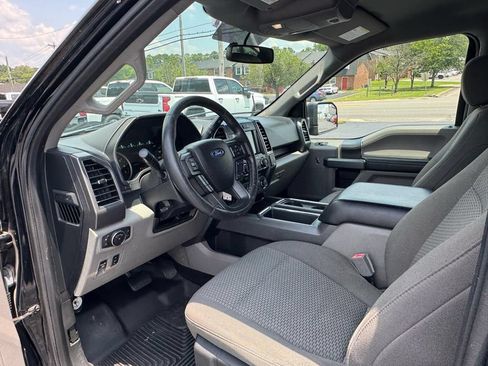 Used 2018 Ford F150 XLT w/ Equipment Group 302A Luxury AWD/4WD image 16