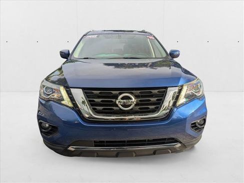 Used 2018 Nissan Pathfinder SV w/ Cargo Package image 2