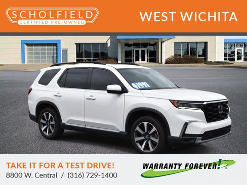 Used 2023 Honda Pilot Elite image 1