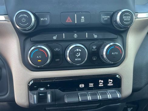Used 2022 RAM 2500 Laramie AWD/4WD image 34