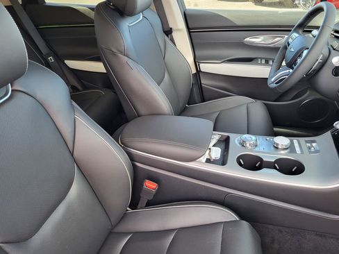 New 2026 Genesis GV70 2.5T Advanced AWD/4WD image 12