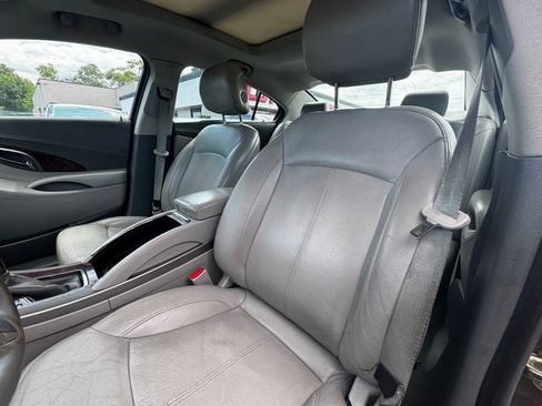 Used 2010 Buick LaCrosse CXS FWD image 11