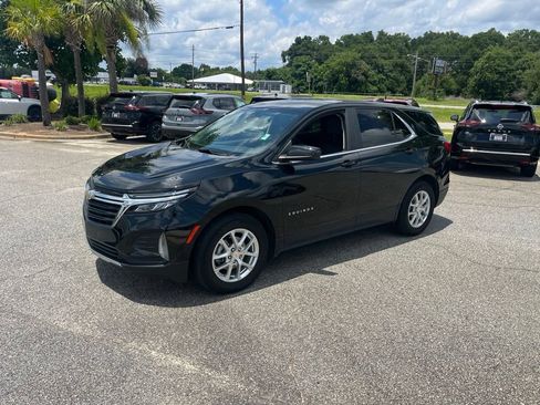 Used 2024 Chevrolet Equinox LT FWD image 3