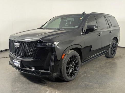 Used 2021 Cadillac Escalade Sport Platinum w/ LPO, ONYX Package image 4