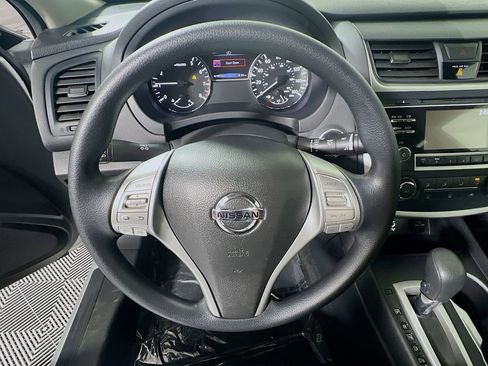 Used 2017 Nissan Altima 2.5 S w/ Interior Lighting Package image 11