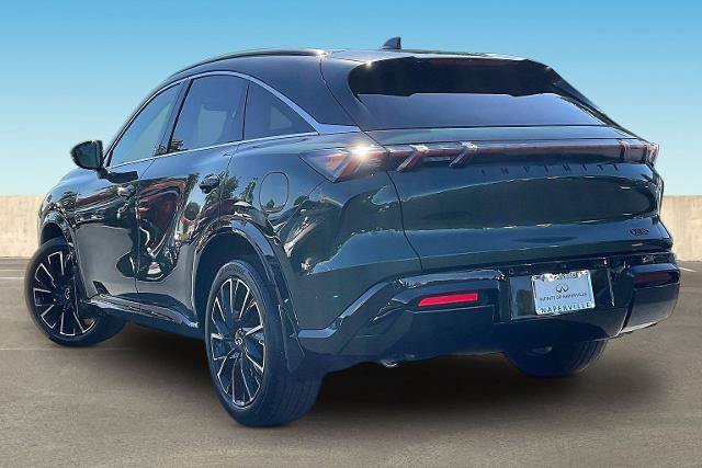Certified 2027 INFINITI QX65 Autograph w/ Cargo Package AWD/4WD image 4
