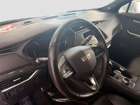 Used 2020 Cadillac XT4 Sport w/ Driver Awareness Package AWD/4WD image 11