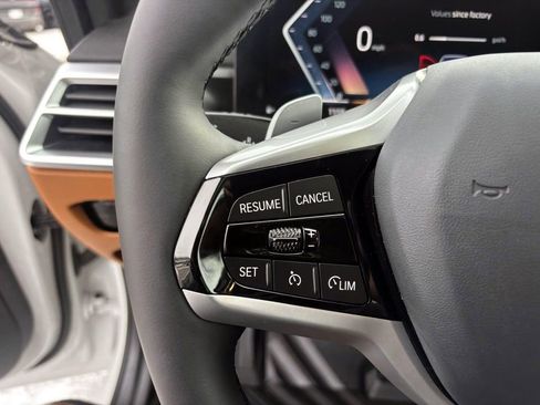 Used 2025 BMW 330i xDrive Sedan w/ Premium Package image 17