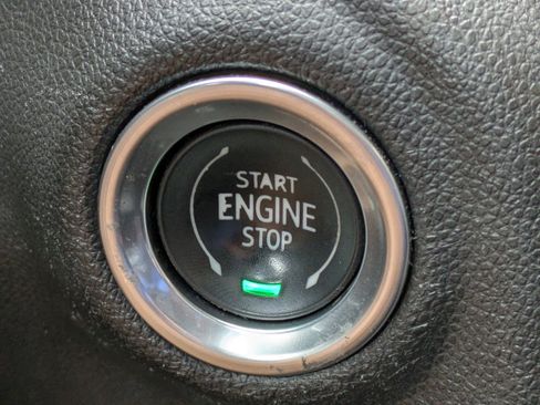 Used 2022 Chevrolet Silverado 1500 Custom image 25