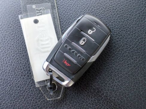 Used 2020 RAM 1500 Big Horn RWD image 23