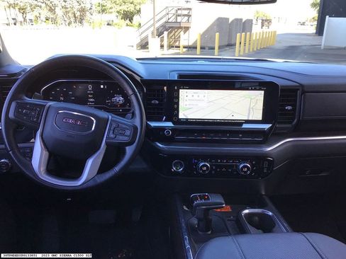 Used 2023 GMC Sierra 1500 SLT w/ SLT Premium Package image 9