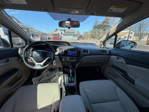 Used 2015 Honda Civic SE image 16