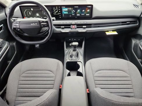 Used 2025 Kia K4 EX image 14