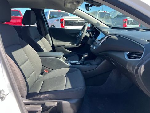 Used 2024 Chevrolet Malibu LS FWD image 15