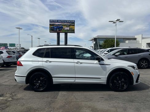 Certified 2023 Volkswagen Tiguan SE R-Line image 28