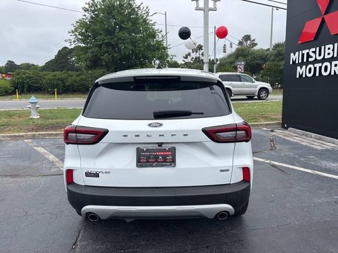 Used 2023 Ford Escape Active FWD image 4
