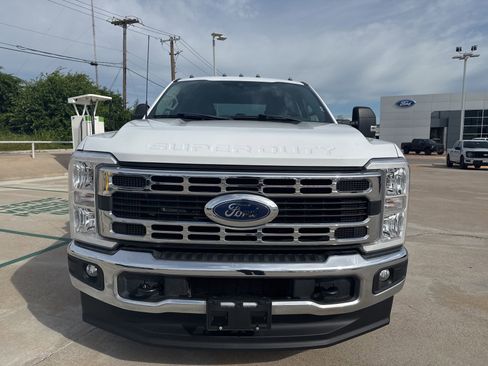 Used 2024 Ford F350 XLT w/ FX4 Off-Road Package AWD/4WD image 9