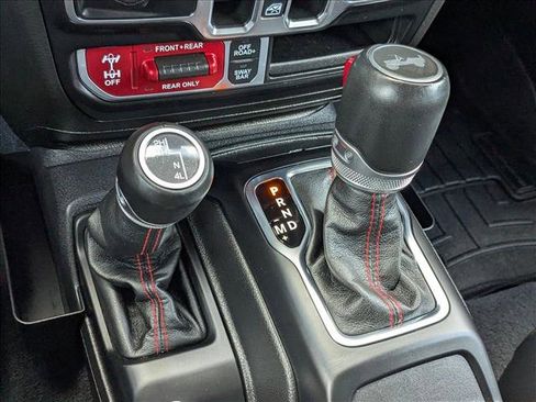 Used 2023 Jeep Wrangler Unlimited Rubicon w/ Cold Weather Group image 14