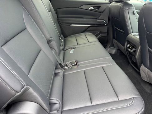 New 2026 Chevrolet Traverse LT w/ Midnight/Sport Edition image 9