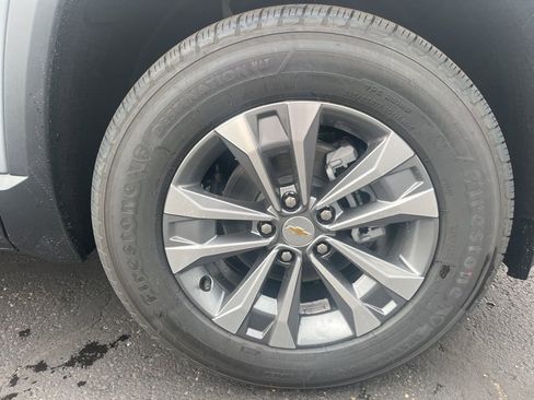 New 2026 Chevrolet Equinox LT w/ Convenience Package II FWD image 34