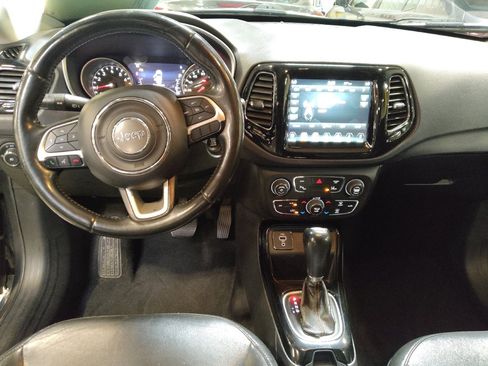 Used 2018 Jeep Compass Limited w/ Navigation Group image 22