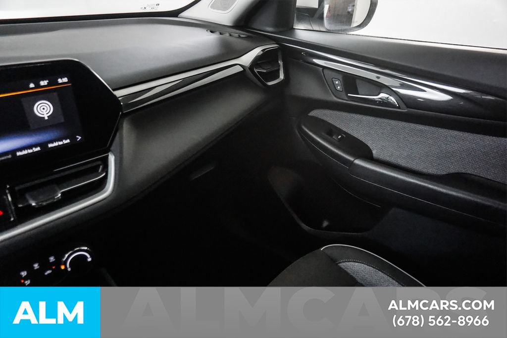 Used 2025 Chevrolet TrailBlazer LT FWD image 39