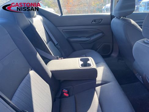 Used 2024 Nissan Altima 2.5 SV image 30