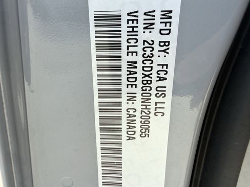 Used 2022 Dodge Charger SXT w/ Blacktop Package image 34