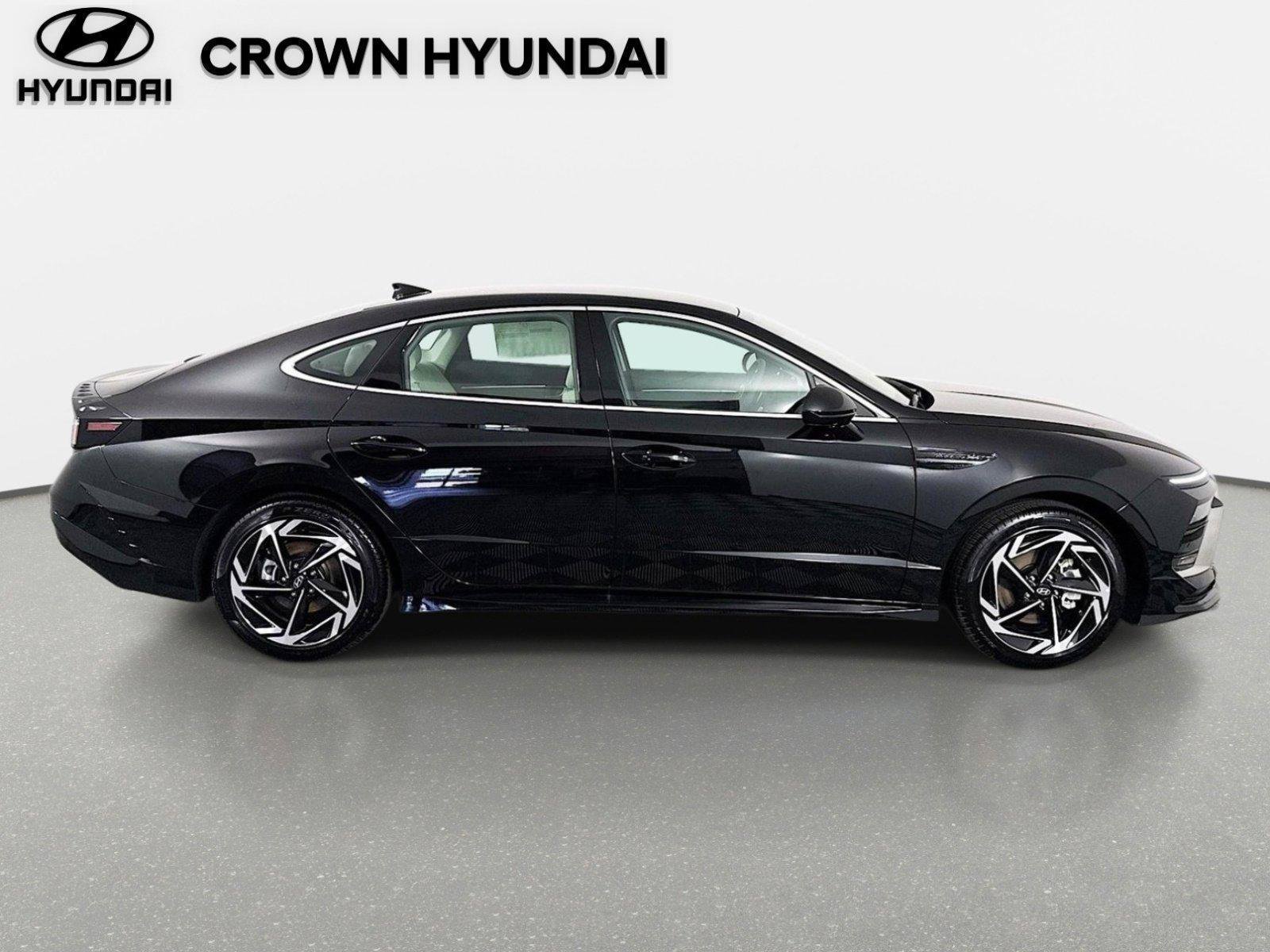 New 2026 Hyundai Sonata SEL FWD image 4