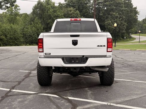 Used 2017 RAM 2500 Big Horn w/ Sport Appearance Group AWD/4WD image 5