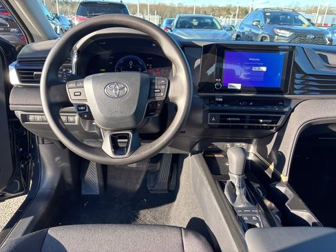 New 2026 Toyota Camry LE image 12