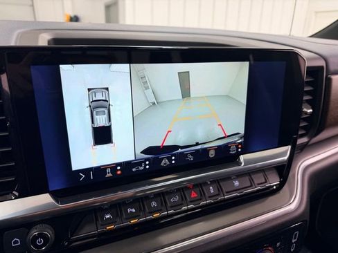 Certified 2026 Chevrolet Silverado 1500 High Country w/ Technology Package image 15