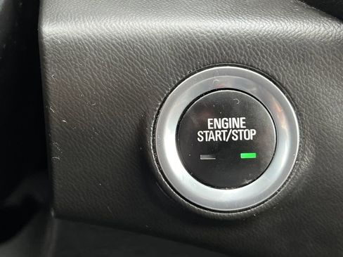 Used 2021 GMC Terrain SLT image 21