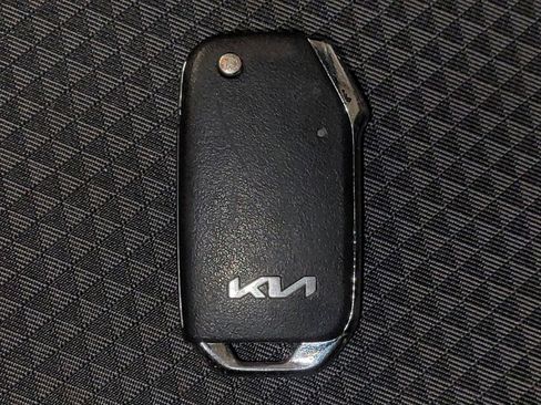 Used 2022 Kia Soul LX w/ Technology Package FWD image 32