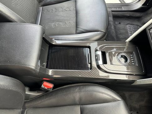 Used 2019 Land Rover Discovery Sport SE image 22