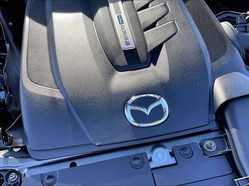 Used 2024 MAZDA CX-90 Plug-In Hybrid w/ Preferred AWD/4WD image 33