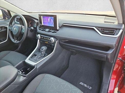 Used 2025 Toyota RAV4 XLE w/ Convenience Package FWD image 22