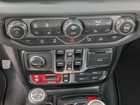 New 2026 Jeep Wrangler Unlimited Rubicon AWD/4WD image 19