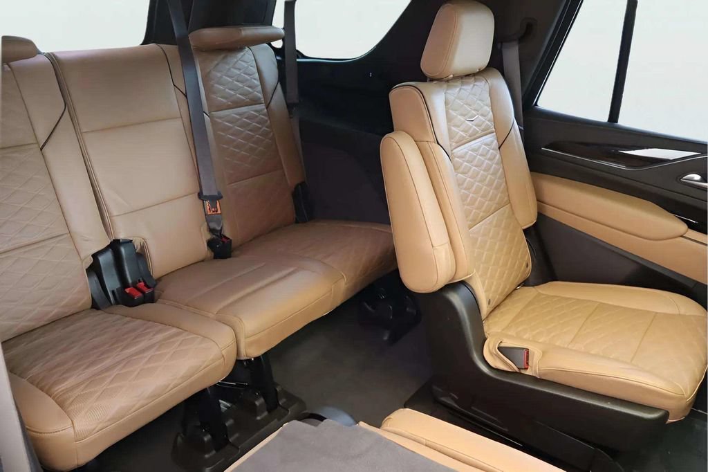 Used 2021 Cadillac Escalade Premium Luxury w/ Driver Assist Tech Package AWD/4WD image 13