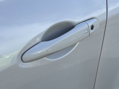 Used 2020 Nissan Kicks SV image 12