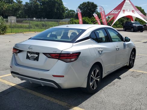 Used 2022 Nissan Sentra SV w/ Trunk Package image 4