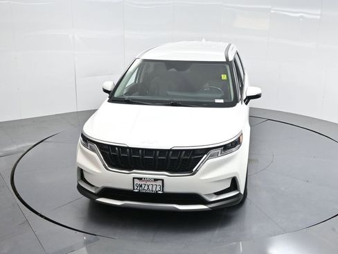 Used 2024 Kia Carnival LX image 49