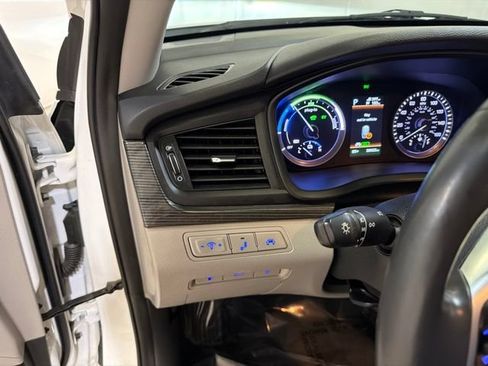 Used 2019 Hyundai Sonata Limited FWD image 15