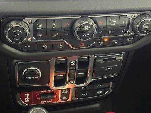 New 2026 Jeep Gladiator Rubicon image 24