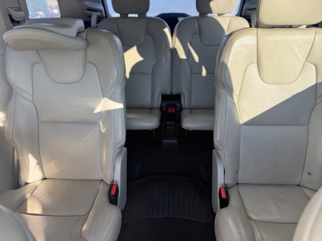 Used 2021 Volvo XC90 T6 Inscription w/ Protection Package Premier AWD/4WD image 14