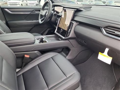 New 2026 GMC Acadia Elevation w/ Super Cruise Package image 18