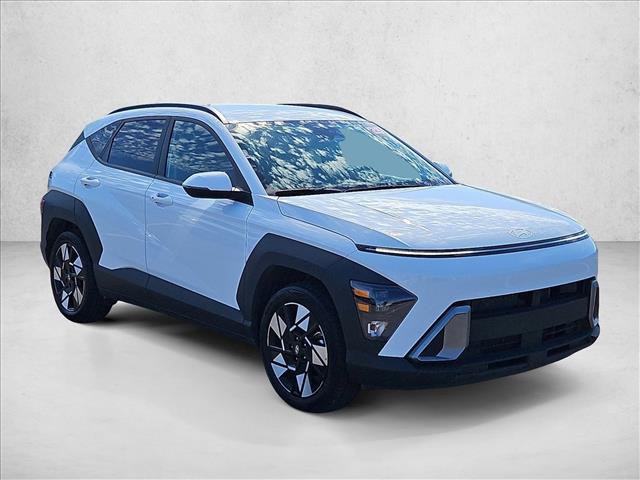 Used 2025 Hyundai Kona SEL FWD image 3