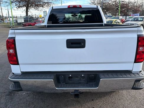 Used 2018 Chevrolet Silverado 1500 LT w/ Trailering Package AWD/4WD image 4